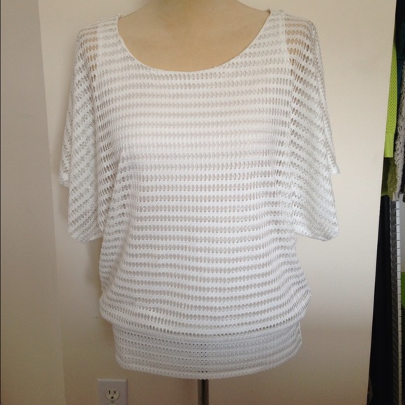 *****SOLD*****Like new!! White top