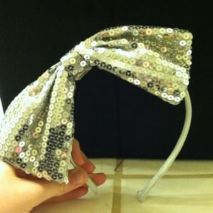 Sequin silver bow headband