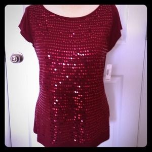 ***SOLD*****Pretty!! Sequin top