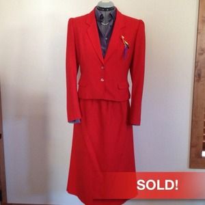 ❤SOLD!❤Vintage coral red 2piece suit