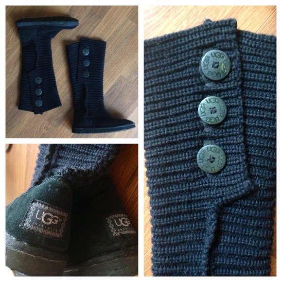 ❌Bundled❌ UGG || Tall Knit Button Boot- Black - Picture 2 of 4