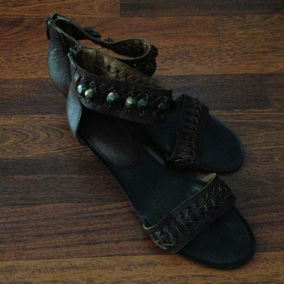 Nine West - Picture 1 of 4