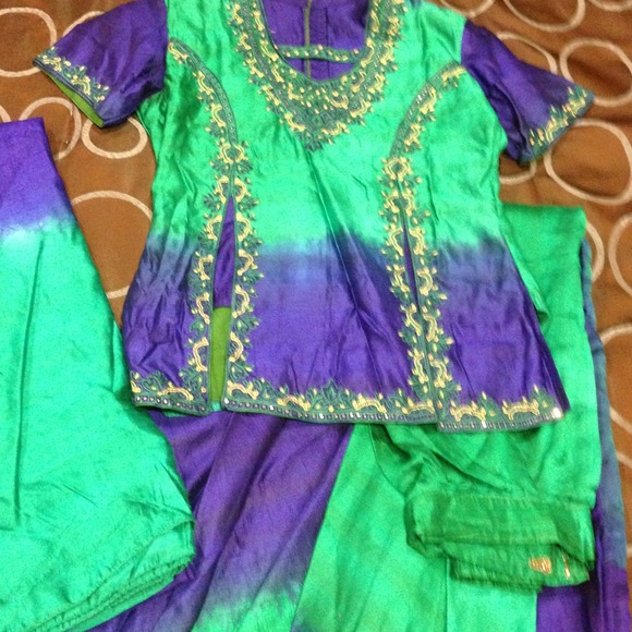 Traditional outfit.. really cute colors