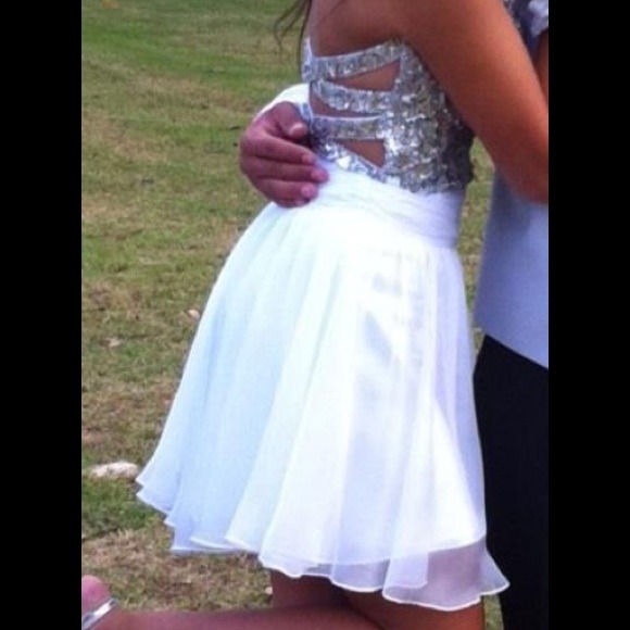 sherry hill Dresses & Skirts - Sherry Hill Homecoming dress