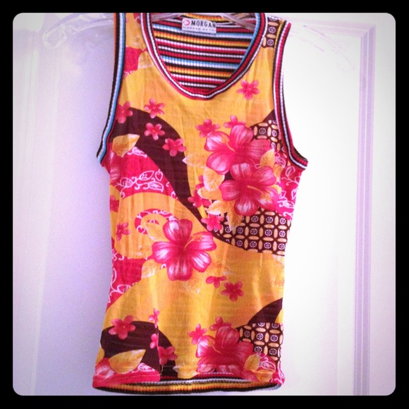 Two-sided color pop top :)