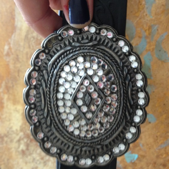 Sold - Picture 3 of 4