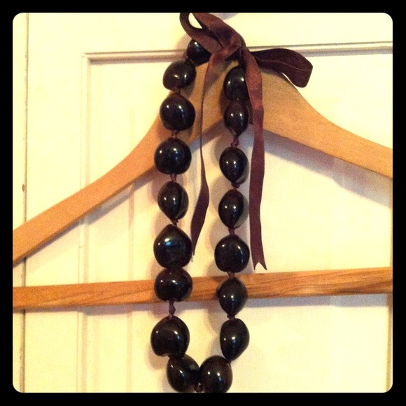 Chocolate Brown Kukui Nut Lei