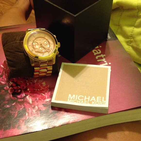 Michael Kors rose gold watch
