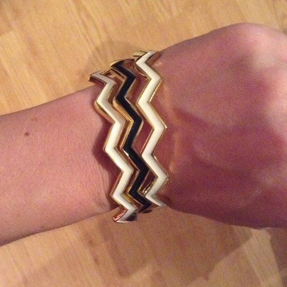 Chevron Bangles - Picture 3 of 3