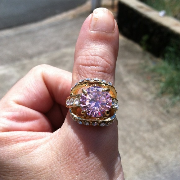 NEW BRIGHT PINK 14k GOLD FILLED SWAVORSKI RING