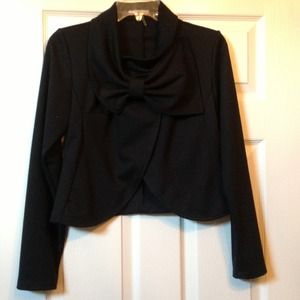Gracia Black Jacket/top