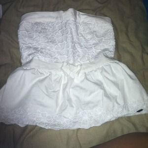 HOLLISTER white halter top.