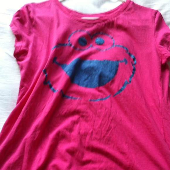A Cookie Monster tee shirt