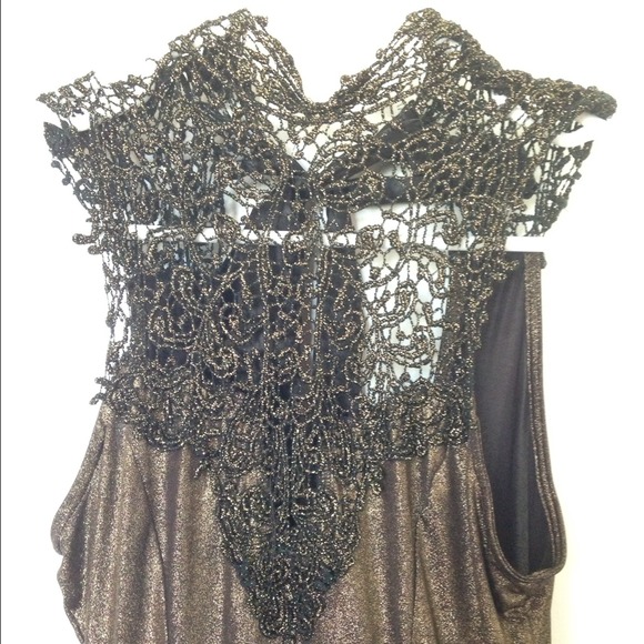 Renaissance Court Lace High Low Dress - Picture 3 of 4