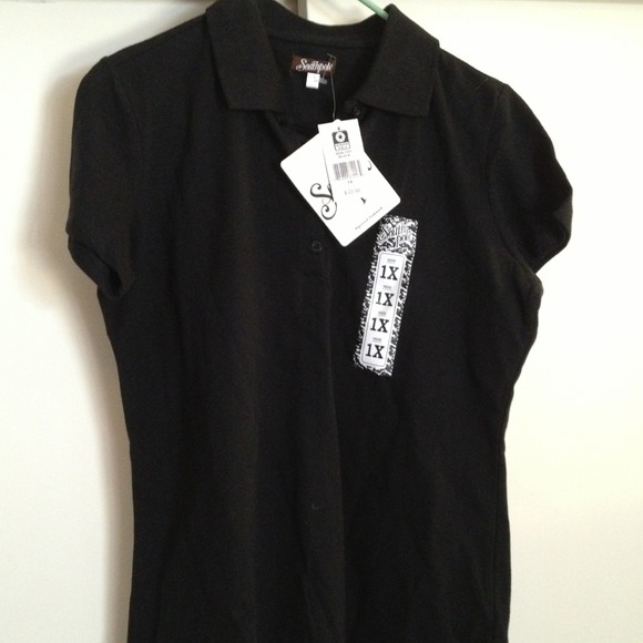 FREE WITH $15 PURCHASE! Black polo uniform top 1x