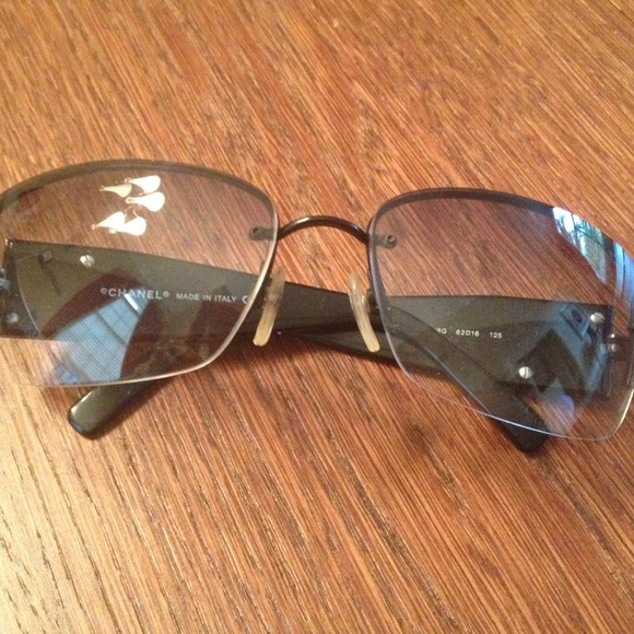 Authentic Chanel sun glasses