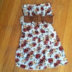 Country style floral dress with adjustable belt