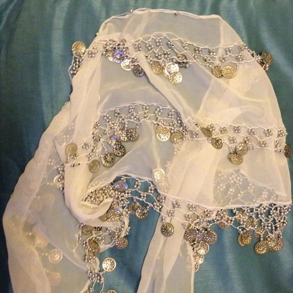 Belly dancing white hips wrap