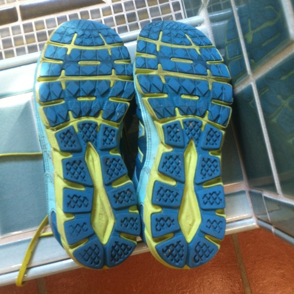 🚫Sold🚫 New balance tennis shoes - Picture 2 of 4