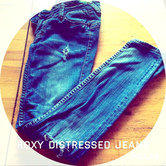 🚫BUNDLED🚫 Stud Skinny Jeans