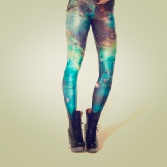 ( sold) Blackmilk green galaxy legging
