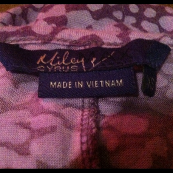 Cheetah tank top! 💜 - Picture 3 of 3