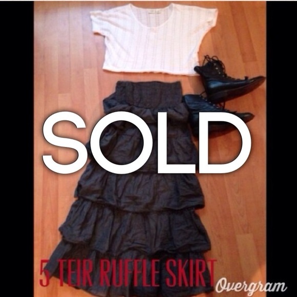 🚫SOLD on Ebay🚫!!!Ruffle Skirt