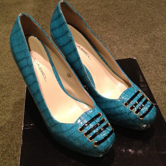 Blue Faux Skin pumps