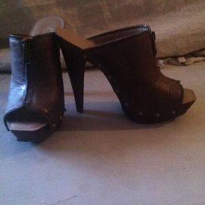 jessica simpson clogs