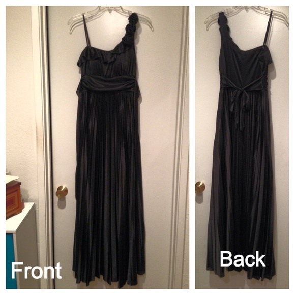 Elegant Prom Dress! Worn Once!