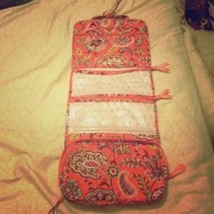 Vera Bradley large hanging organizer❤💛💙💜💚