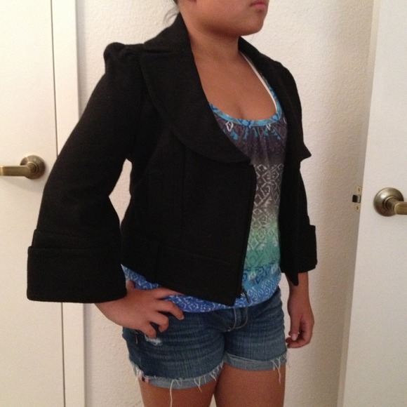 Jackets - Picture 4 of 4