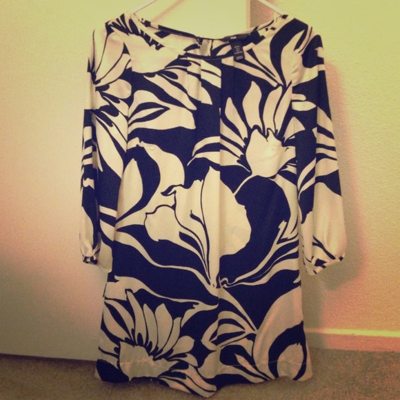 🚫SOLD IN BUNDLE!🚫 Floral Tunic