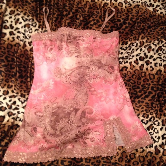 Pink paisley top