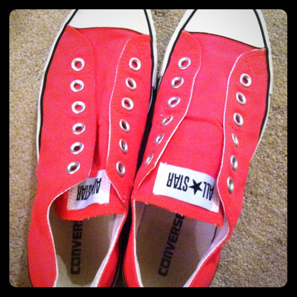 Bright pink no lace converse!