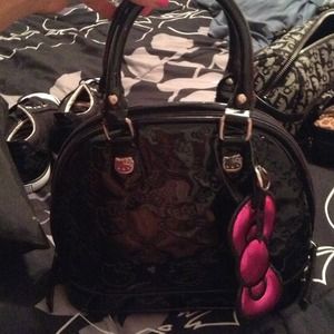 Bundle hello kitty purse and charms clister1920