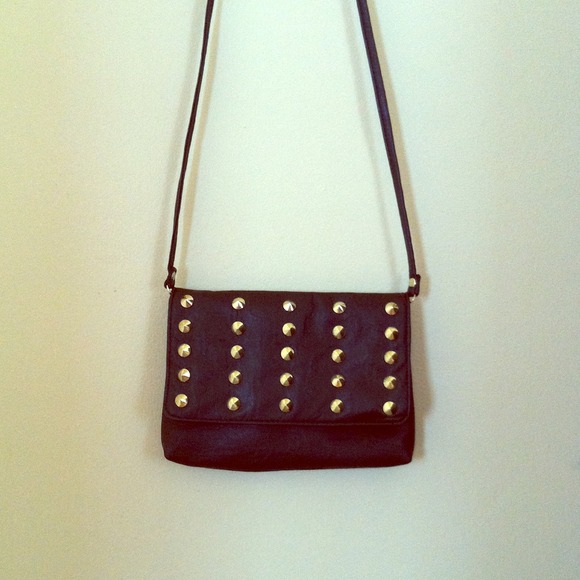 🚫SOLD🚫Black clutch with studs detail