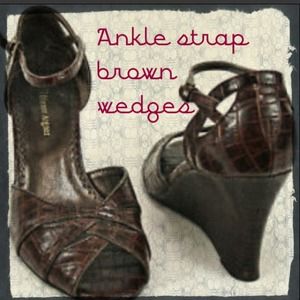 🔴Brown/reddish wedge heels with ankle strap