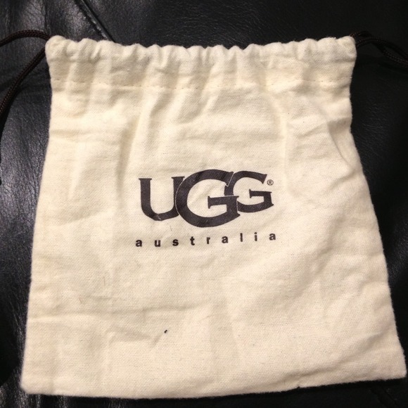 ✖️✖️SOLD IN BUNDLE Ugg Coin Purse Keychain - Picture 4 of 4