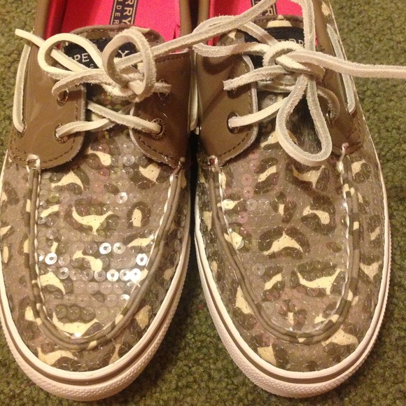 Leopard Print Sequins Bahama 2-Eye Sperry's - Picture 2 of 4