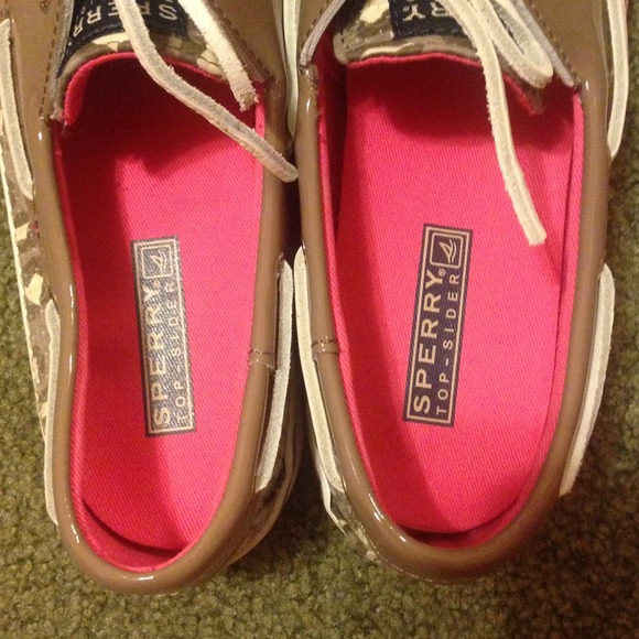 Leopard Print Sequins Bahama 2-Eye Sperry's - Picture 4 of 4