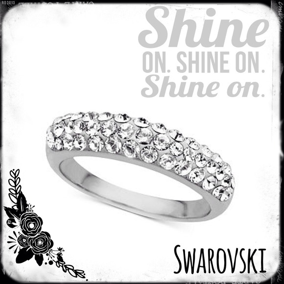 Jewelry - Silver pave 925 band ring with Swarovski elements