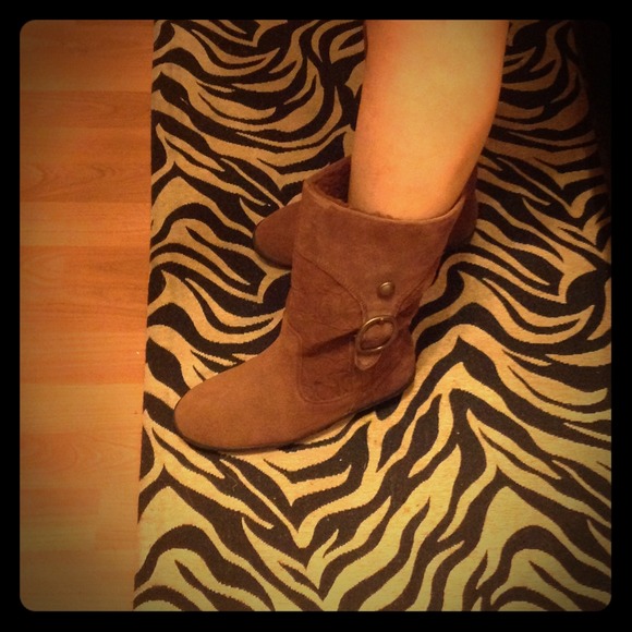 Holding now. New 💯authentic COACH boots!!👢👢👢