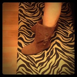 Holding now. New 💯authentic COACH boots!!👢👢👢