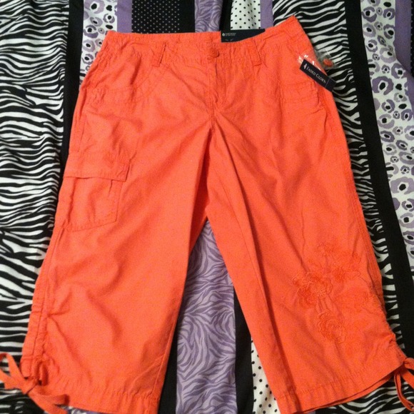 Faded Glory Pants - Coral capris!