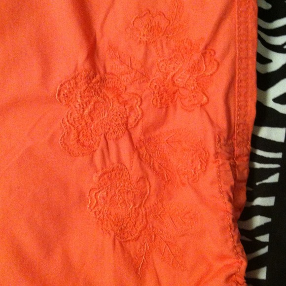 Coral capris! - Picture 2 of 4