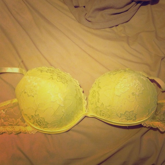 Never been worn push-up bra