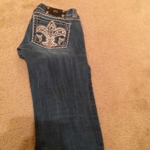 Miss Me boot cut jeans. Reserved!!!!