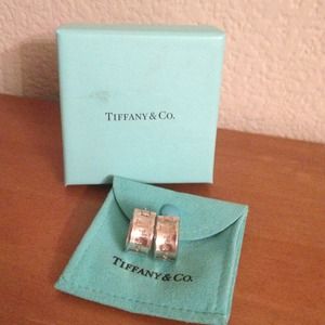 🎉RESERVED @pursenut🎉sterling silver earrings❤❤