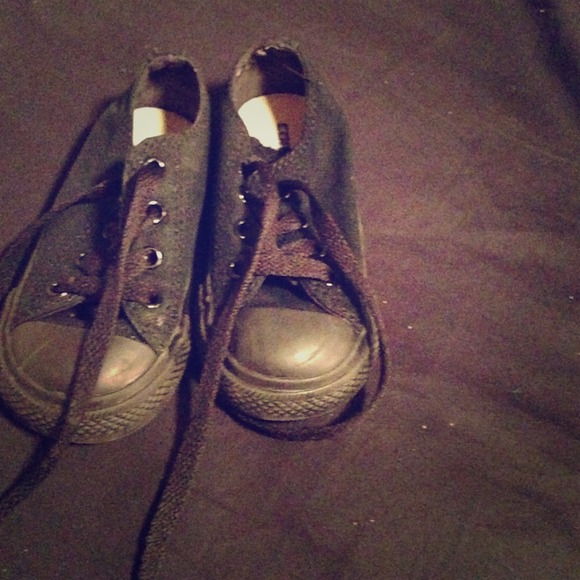 🚫sold in bundle🚫 Toddler converse